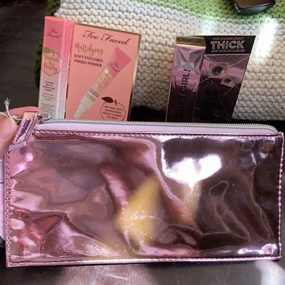 Too Faced Bundle - Picture 5 of 5